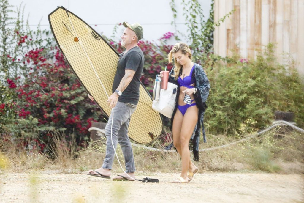AnnaLynne McCord &amp; Dominic Purcell Pack on the PDA After a Surf Session (24 Photos)