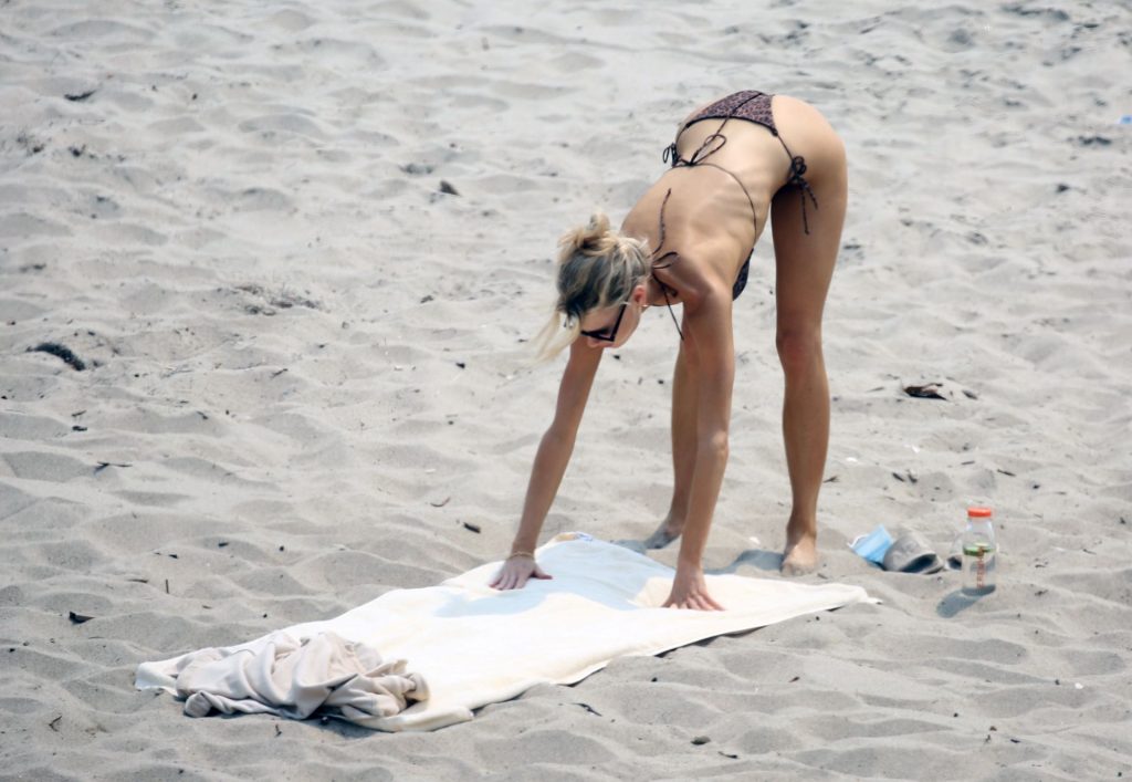 Charlotte McKinney Flaunts Her Sexy Body on the Beach in Malibu (10 Photos)