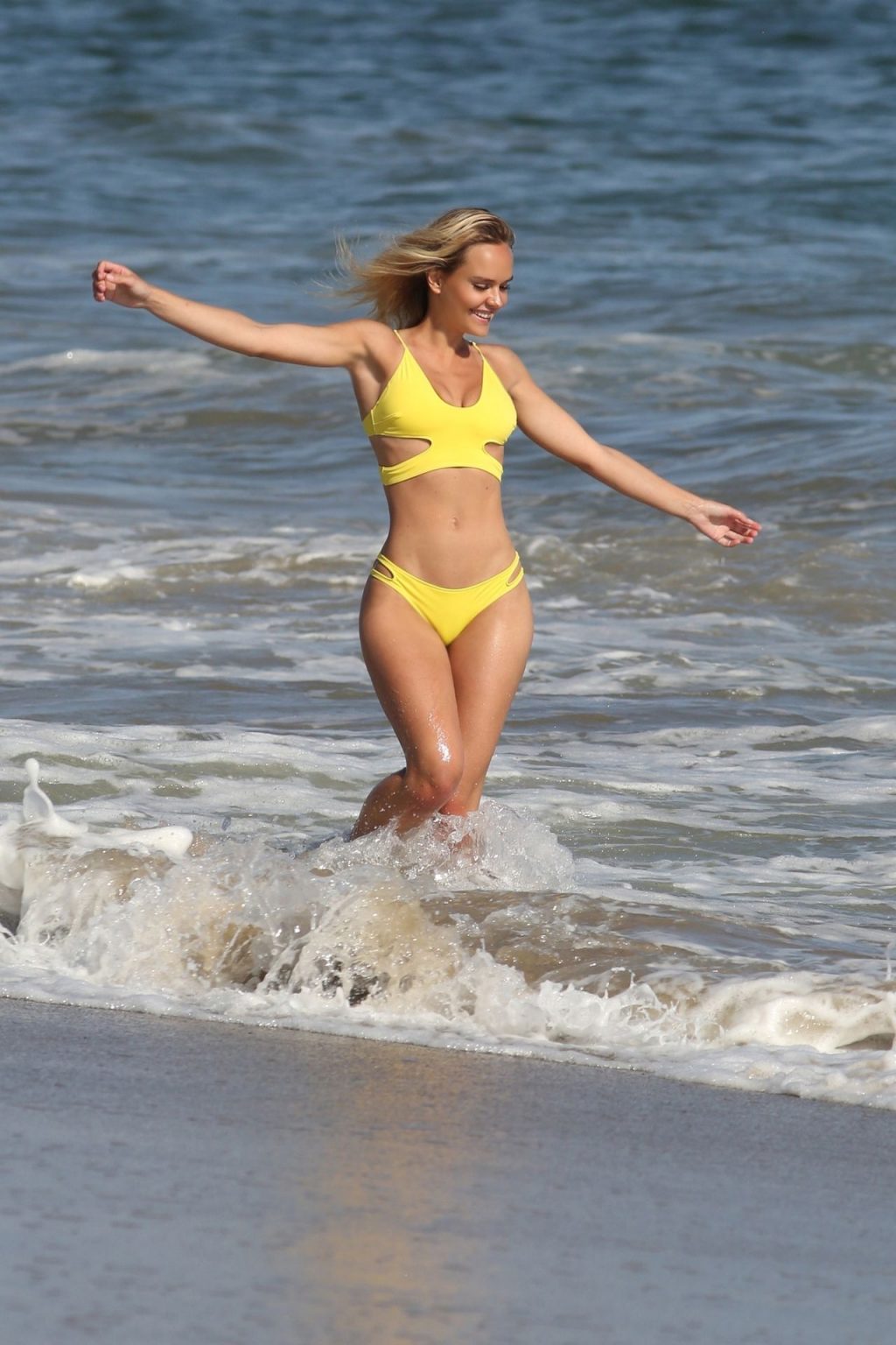 Dasha Inyutkina Shows Off Her Sexy Bikini Body on the Beach in Malibu (75 Photos)