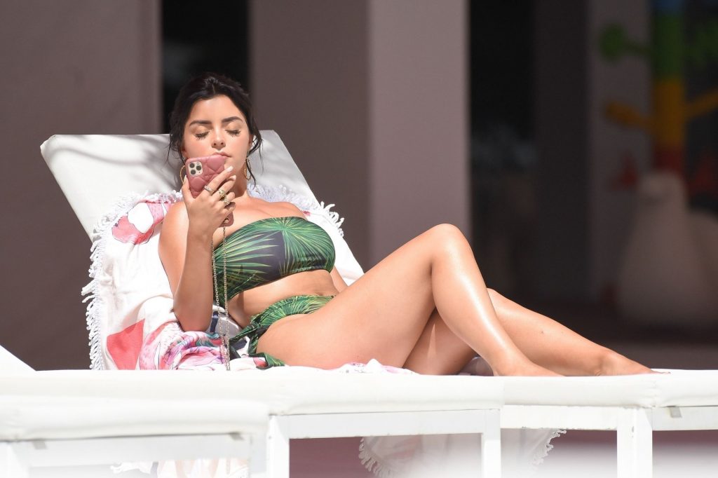 Sexy Demi Rose Enjoys a Day in Ibiza (17 Photos)