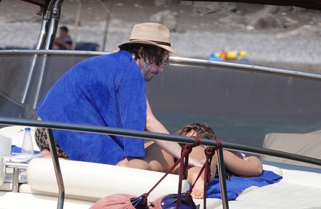 Edgar Wright and His Girlfriend is Seen Soaking Up the Hot Italian Sunshine Out in Positano (69 Photos)