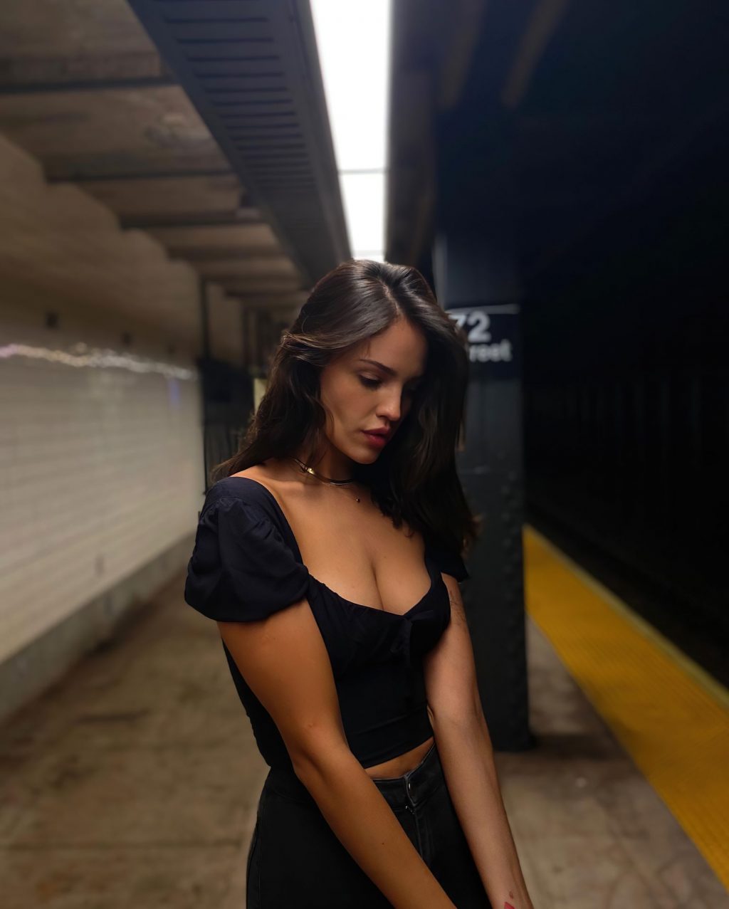Eiza Gonzalez Displays Her Cleavage (10 Photos)
