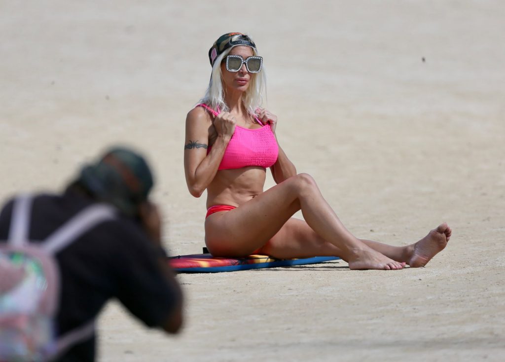 Frenchy Morgan is Spotted Posing on the Beach in Hawaii (9 Photos)