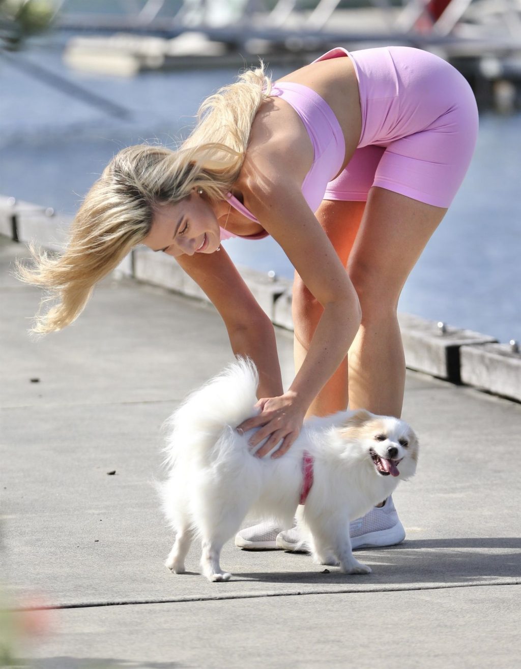 Gemma White is Seen in a Pink Outfit on the Gold Coast (9 Photos)