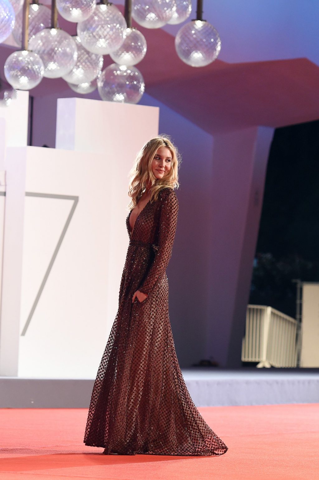 Isabel May Stuns on the Red Carpet of the 77th Venice Film Festival (30 Photos)