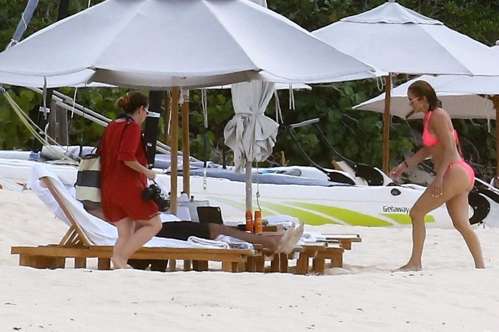 Jennifer Lopez &amp; Alex Rodriguez Soak Up the Sun While Enjoying a Beach Day in Turks and Caicos (80 Photos)