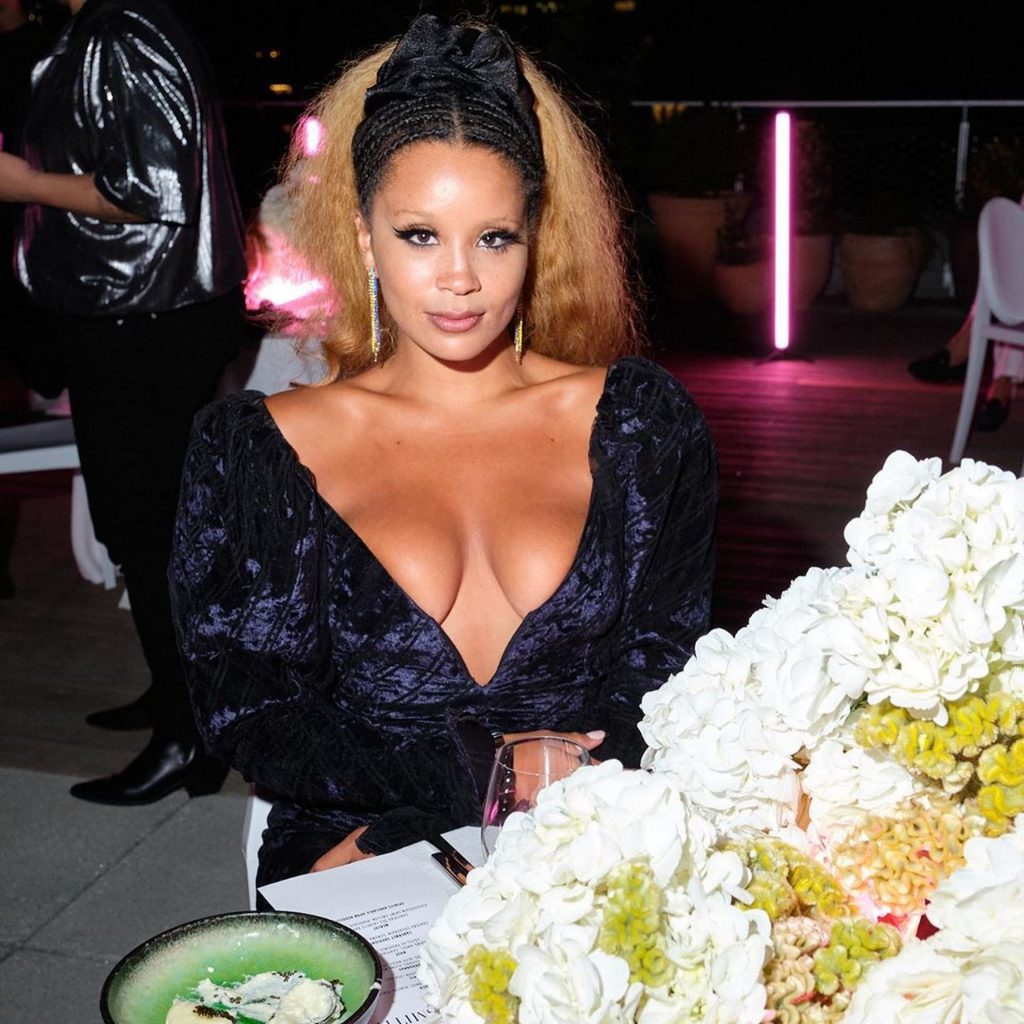 Jillian Hervey Flaunts Her Cleavage at the LaQuan Smith’s Dinner (6 Photos)