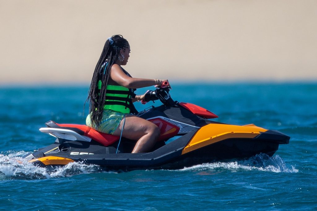 Jordyn Woods &amp; Karl-Anthony Towns take their New Love to Mexico (38 Photos)