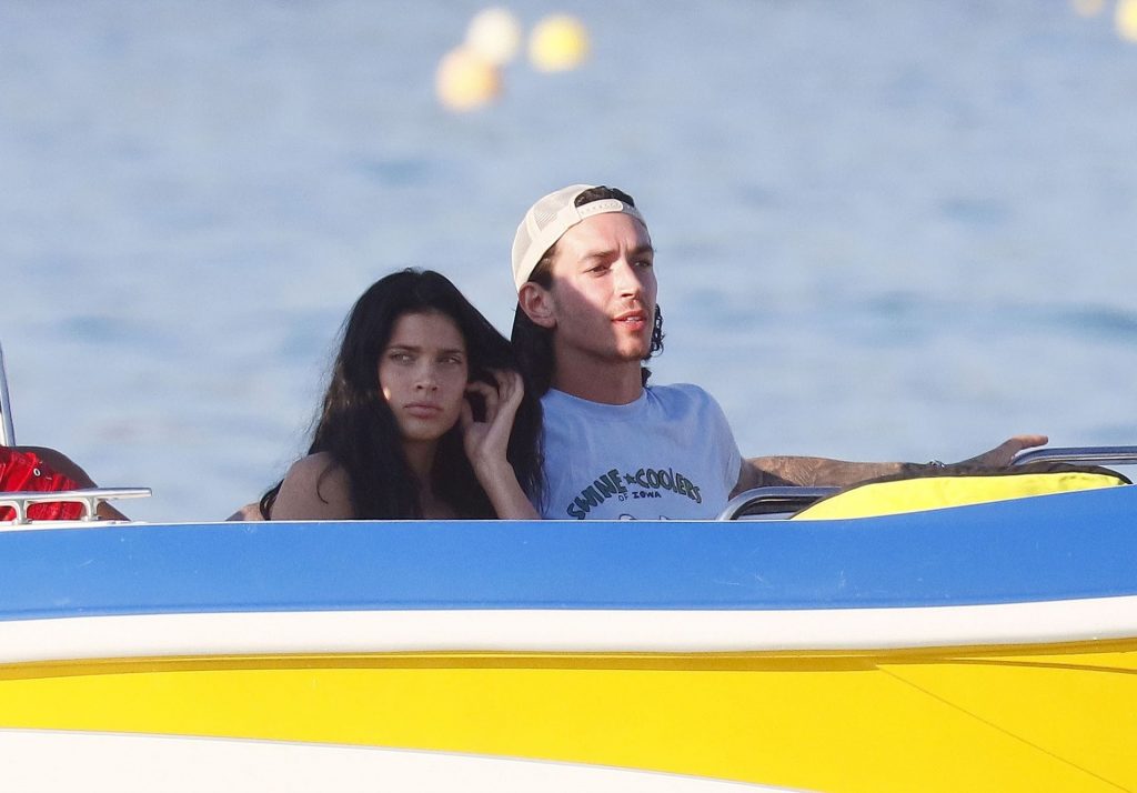 Julian Perretta Enjoys a Day with His New Girlfriend in the South of France (55 Photos)