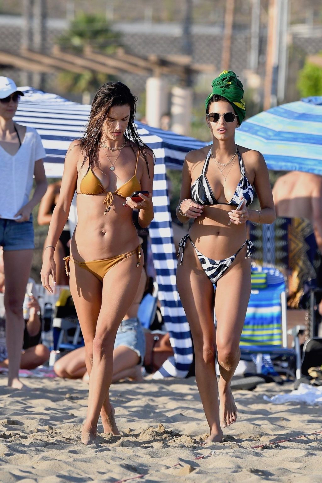 Marcela Braga Enjoys a Fun Beach Day with Friends (31 Photos)