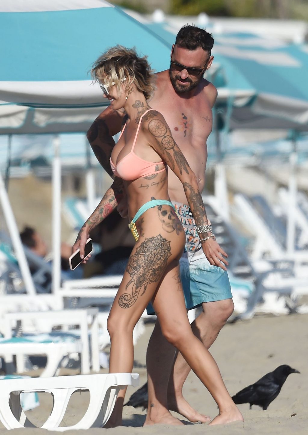 Brian Austin Green &amp; Tina Louise Get Into Their Swimsuits for a Beach Date (33 Photos)