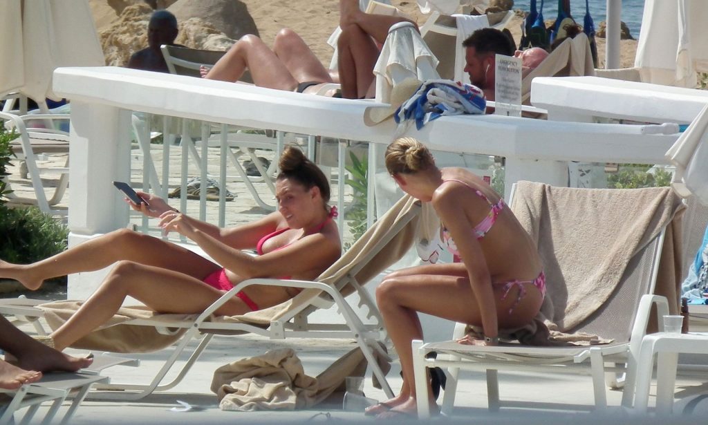 Zara McDermott is Seen on Holiday in Cyprus Soaking Up the Cypriot Sunshine (47 Photos)