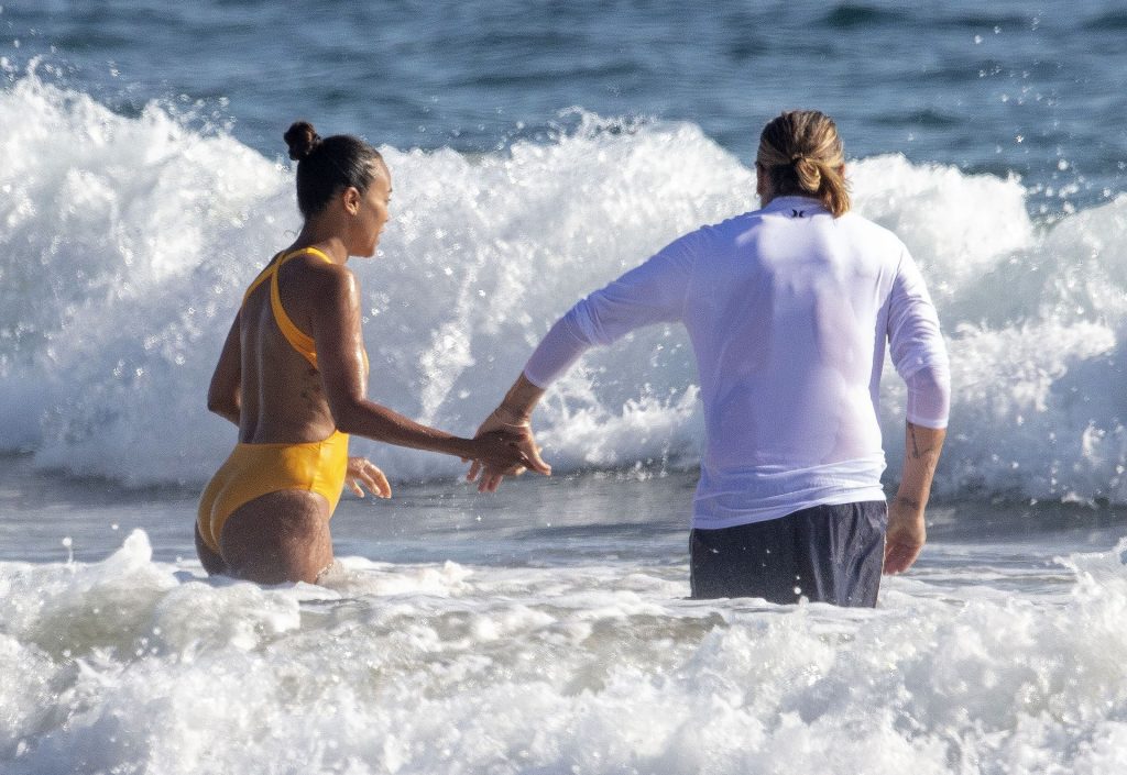 Zoe Saldana &amp; Marco Perego Hold Hands as They Go for a Swim (47 Photos)