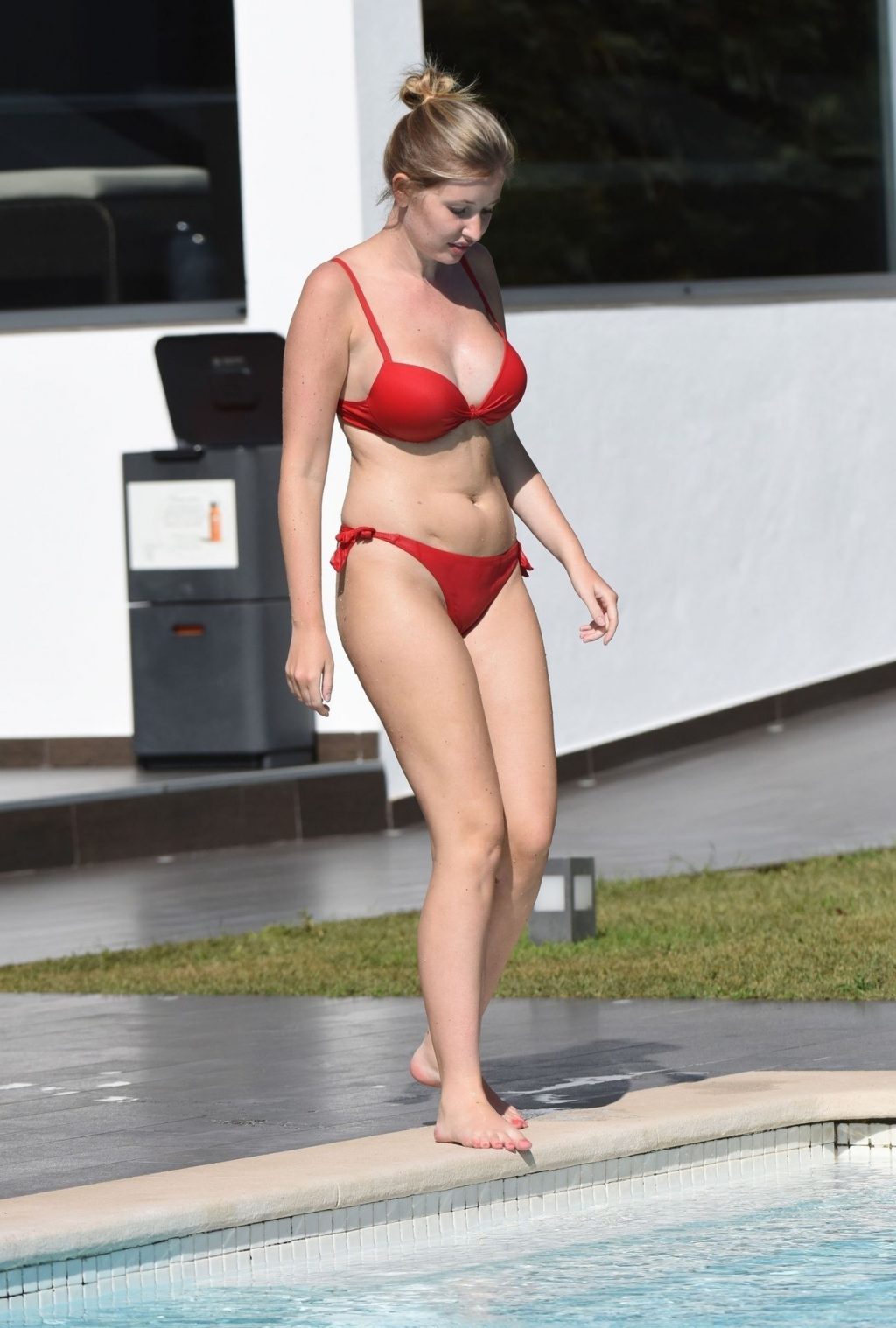 Amy Hart Stuns in a Fiery Red Bikini Soaking in the Sweltering Heat on Holiday in Portugal (31 Photos)