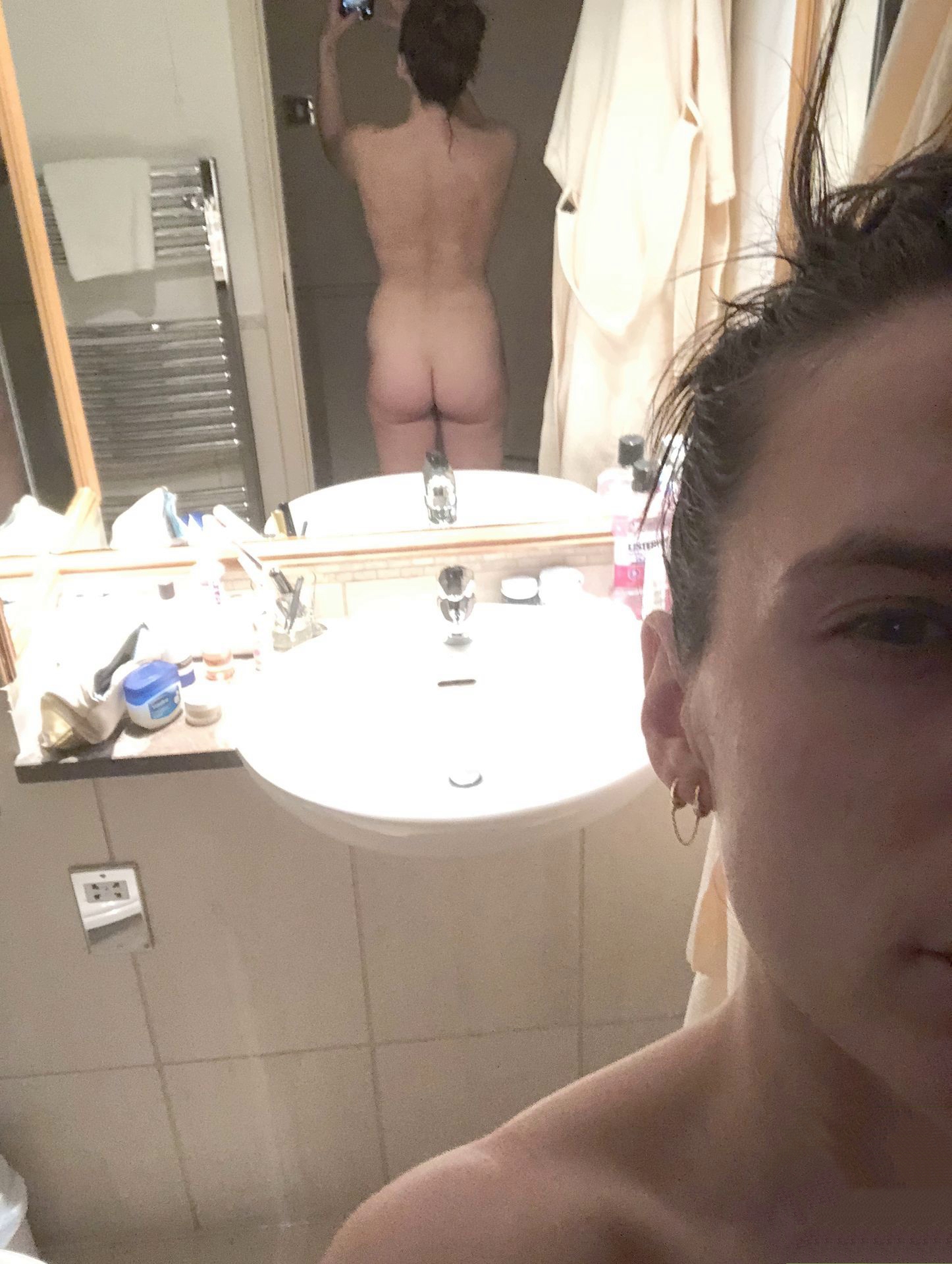 Hayley Atwell Nude Leaked The Fappening (17 Selfie Photos + Video) .