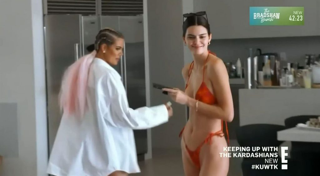 The Kardashian Clan Show Off Their Stunning Figures as They Hit Palm Springs on Latest Episode of KUWTK (27 Photos)