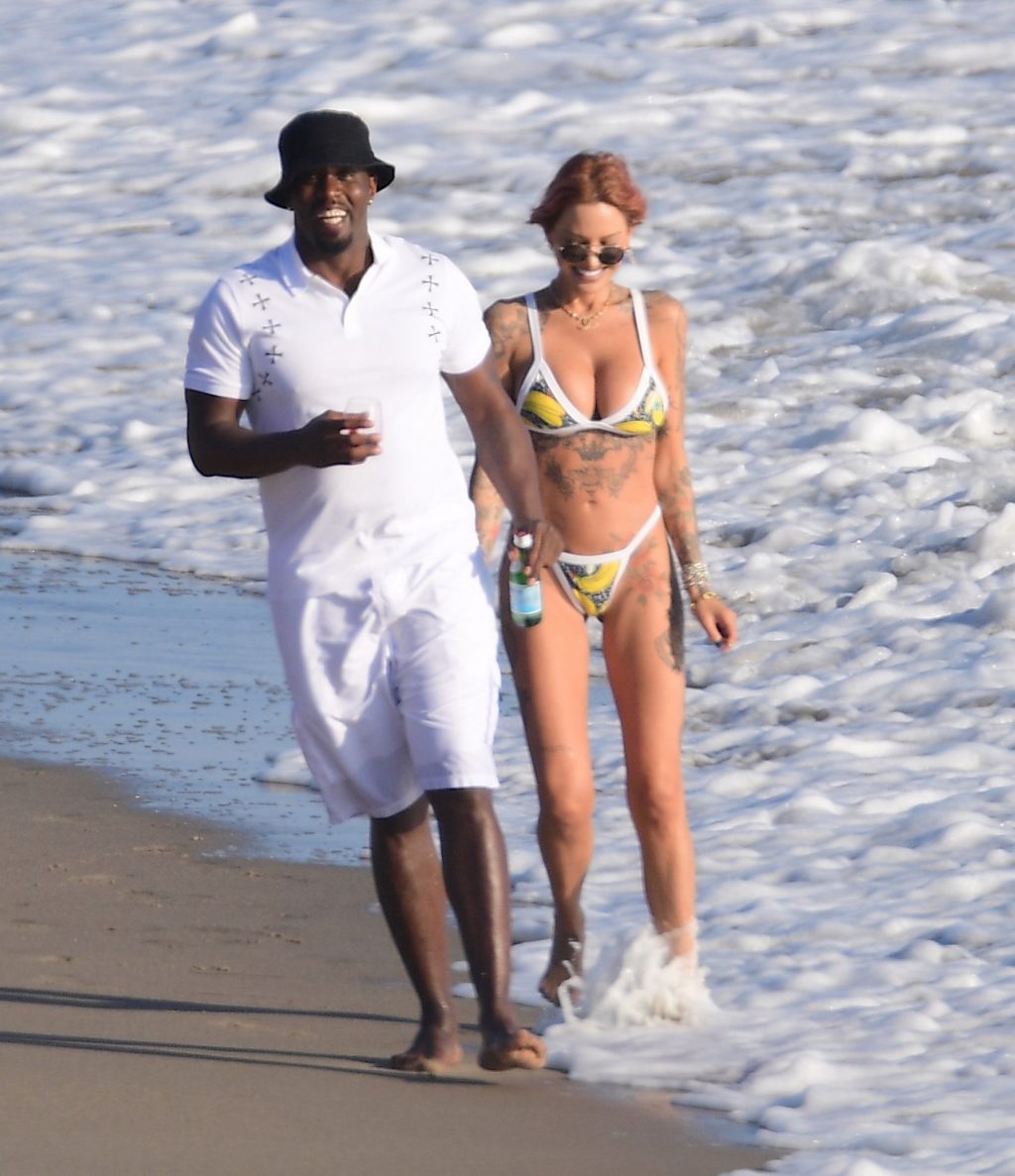 Tina Louise is Seen with Sean Combs During a Romantic Beach Outing in Malibu (94 Photos)