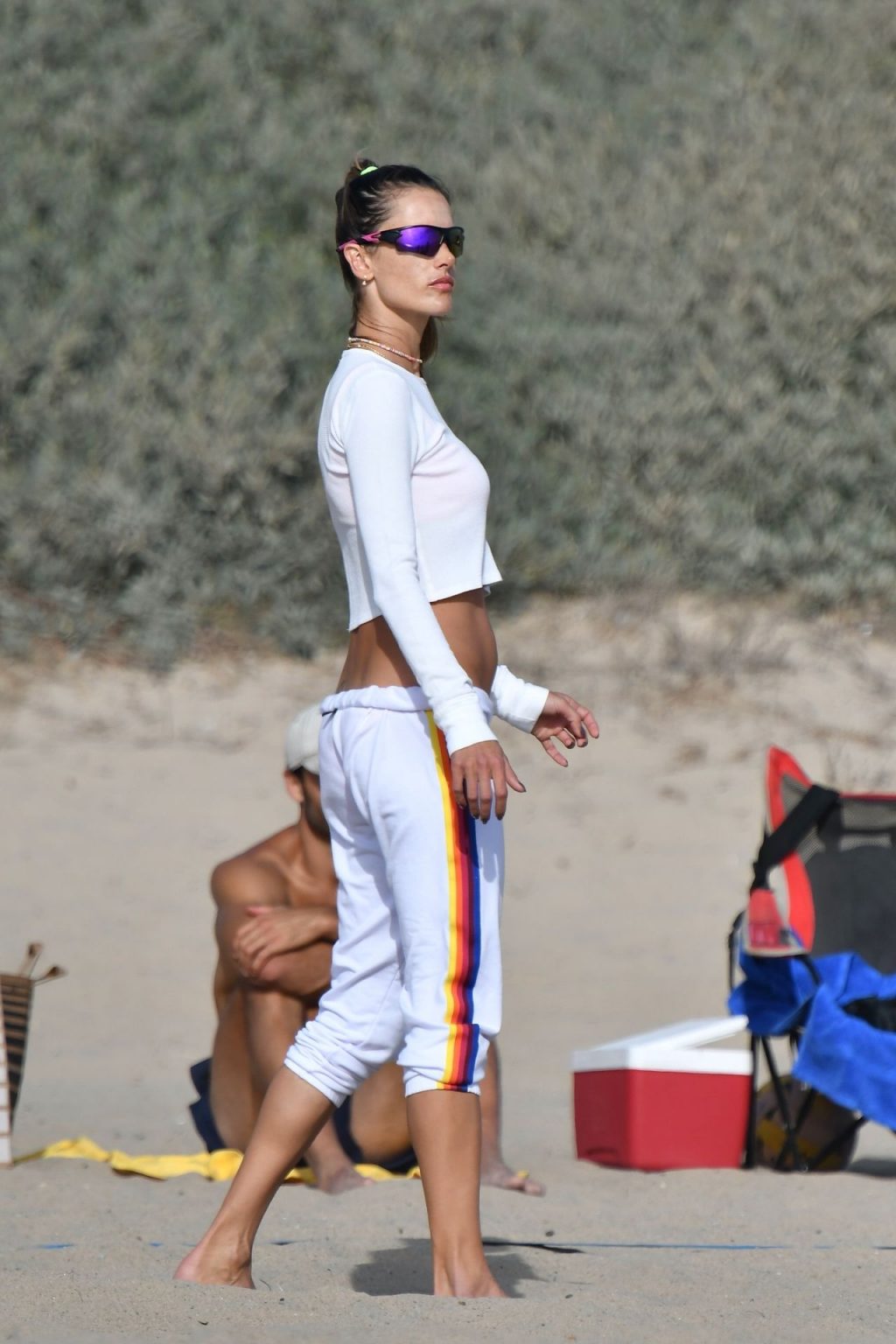 Alessandra Ambrosio Shows Off Her Abs as She Plays Beach Volleyball (116 Photos)