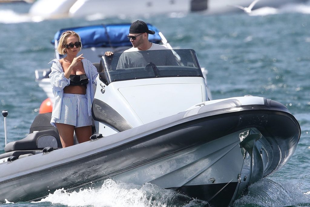 Michael Clarke &amp; Pip Edwards Appeared to be All Smiles while Boating Around Sydney (50 Photos)