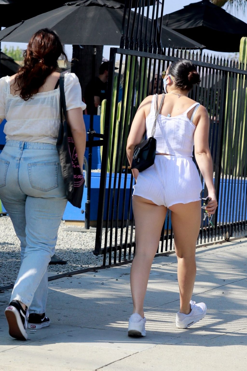 Charli XCX Puts on a Leggy Display While Out for Lunch in LA (29 Photos)