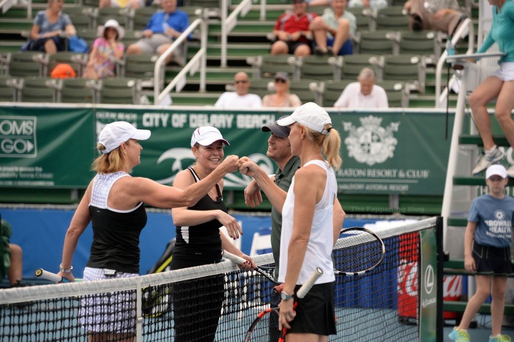 Chelsea Handler Displays Her Pokies on the Tennis Court (47 Photos)