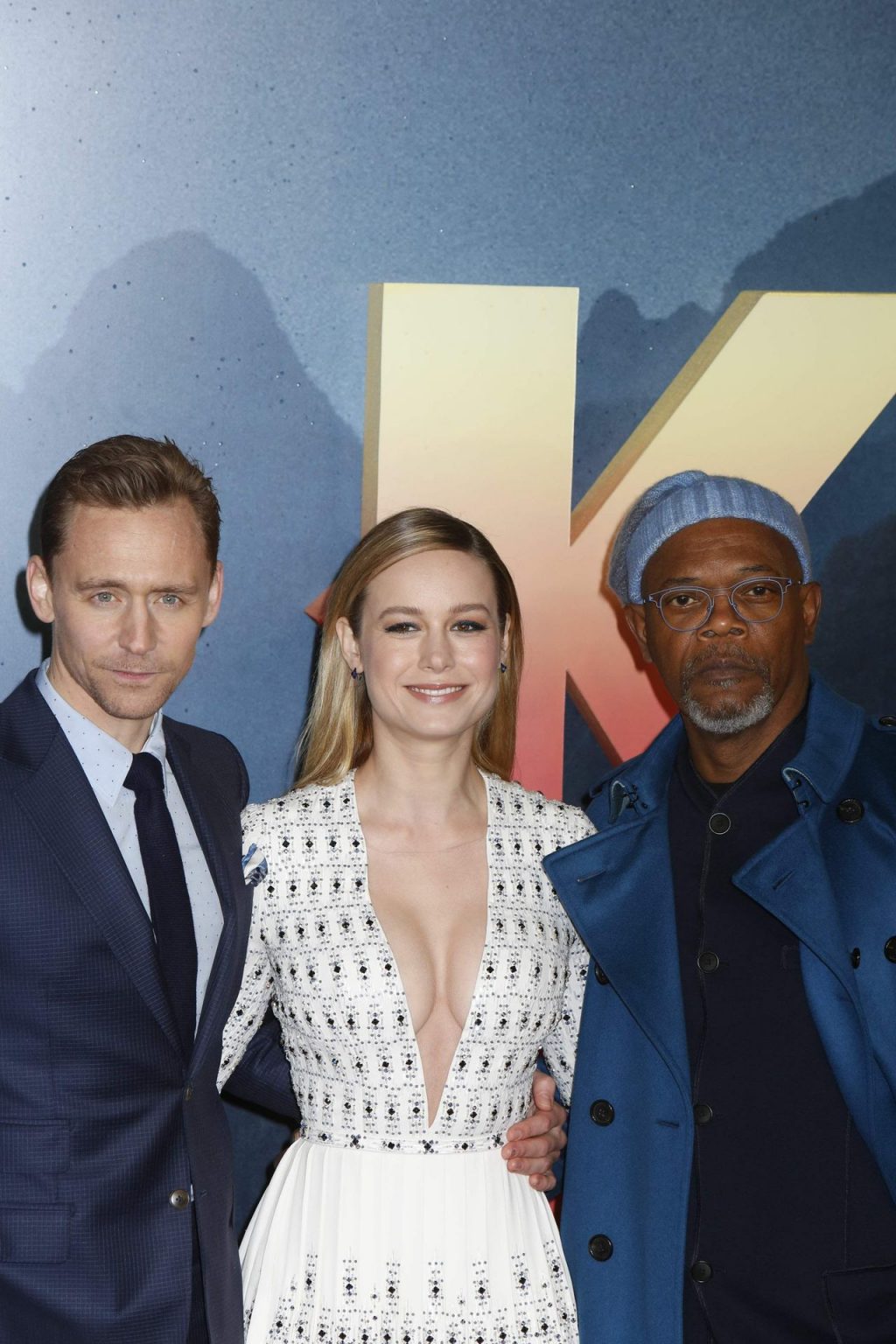 Brie Larson Shows Off Her Cleavage (173 Photos + Video)