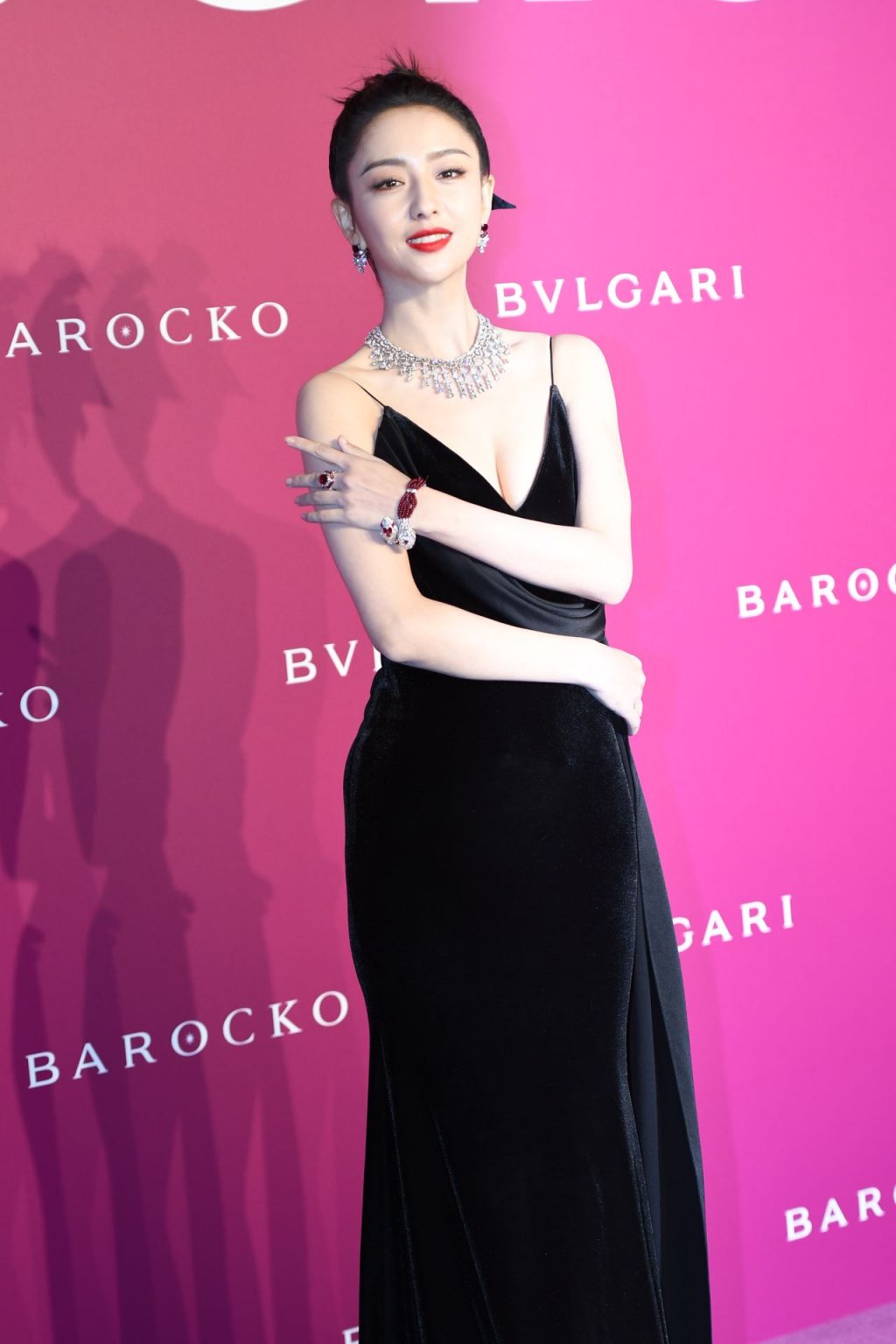 Tong Liya Shows Off Her Cleavage the Bulgari Event (27 Photos)