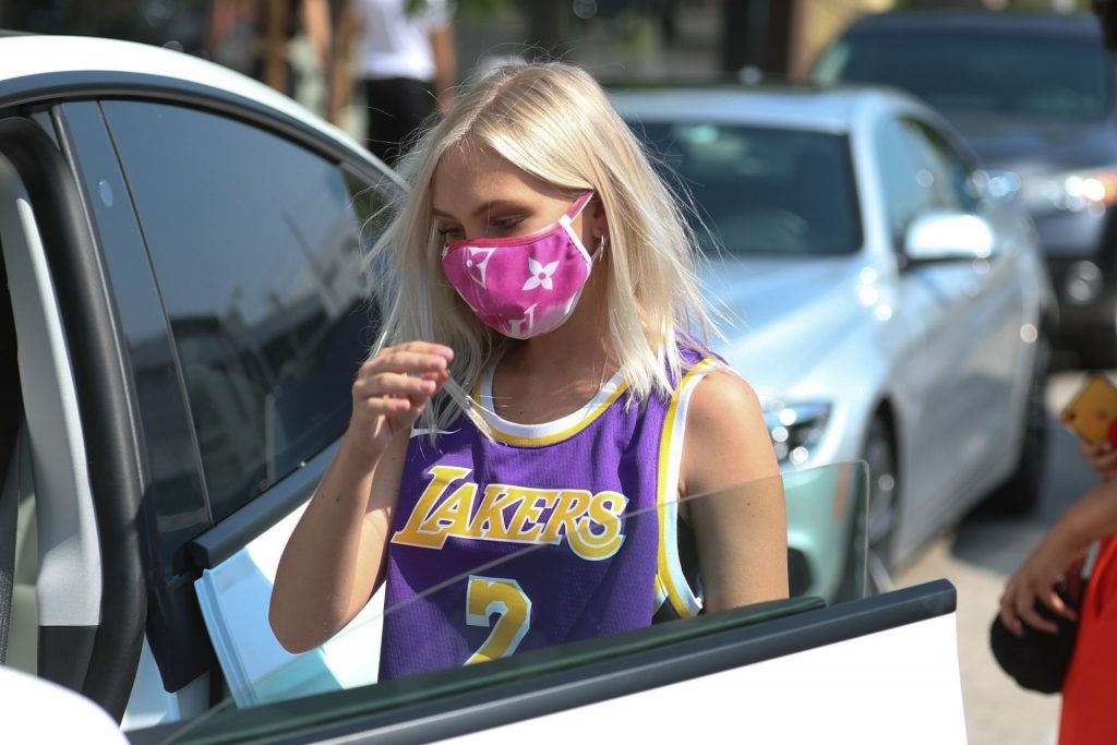 Jordyn Jones, Sienna Gomez, and Simona Gibson Have Lunch Together in LA (47 Photos)