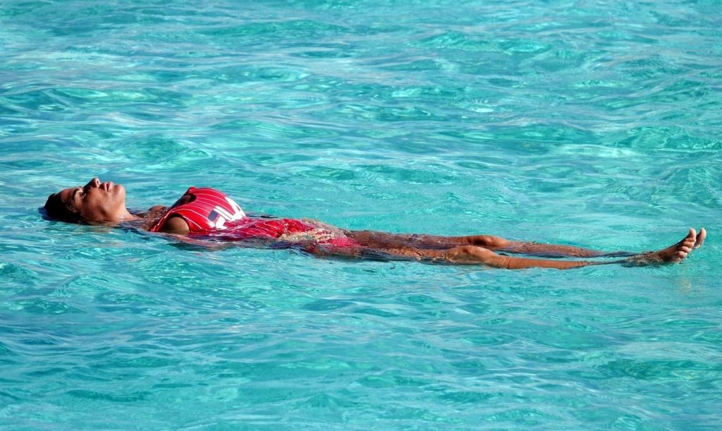 Katie Price Enjoys Some Sunshine in the Maldives (40 Photos)