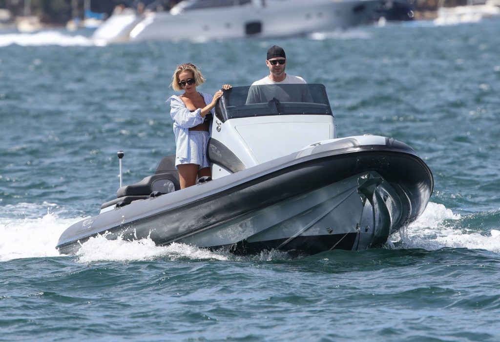 Michael Clarke &amp; Pip Edwards Appeared to be All Smiles while Boating Around Sydney (50 Photos)