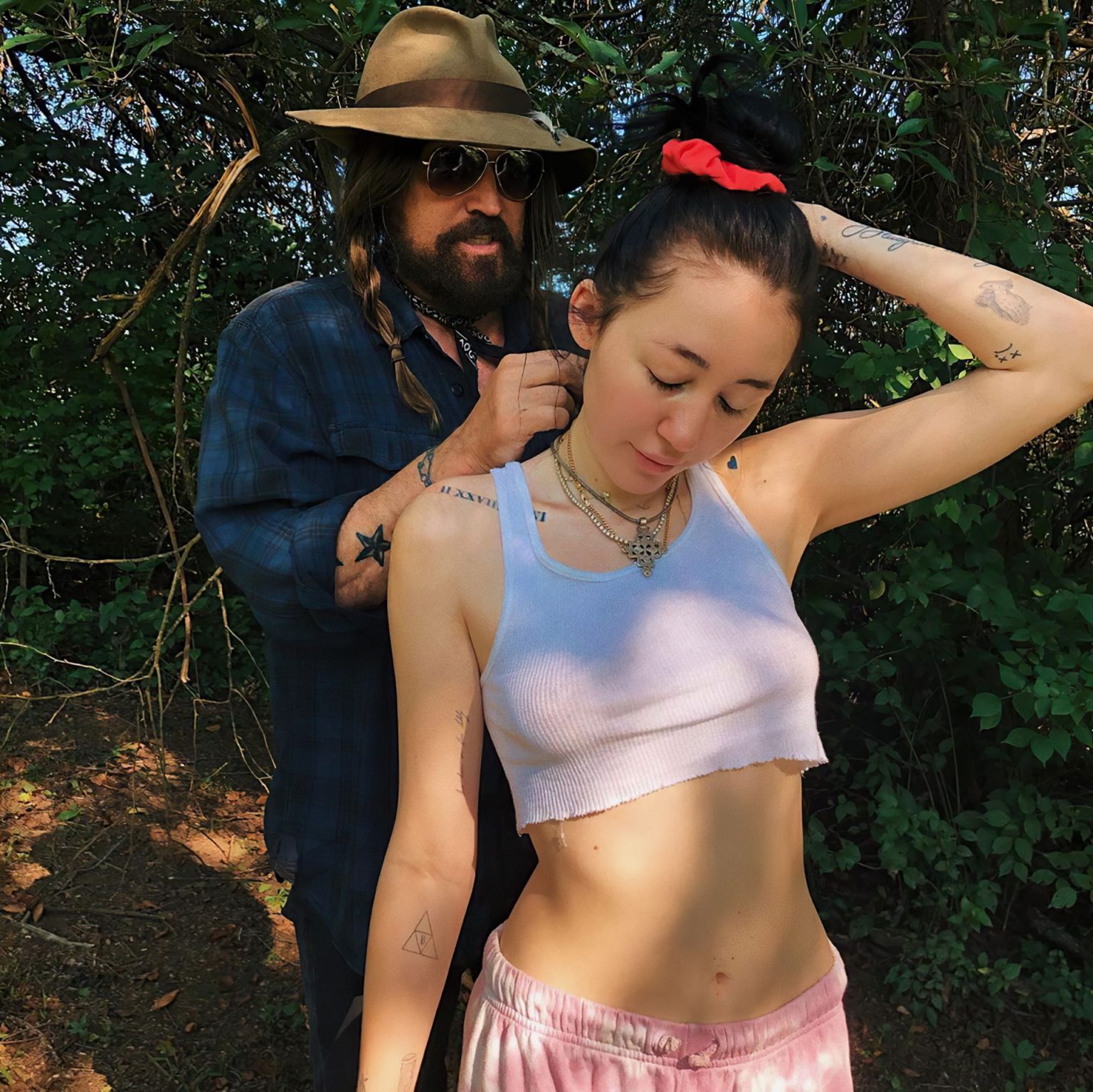 Noah Cyrus Sexy Topless Photos TheFappening