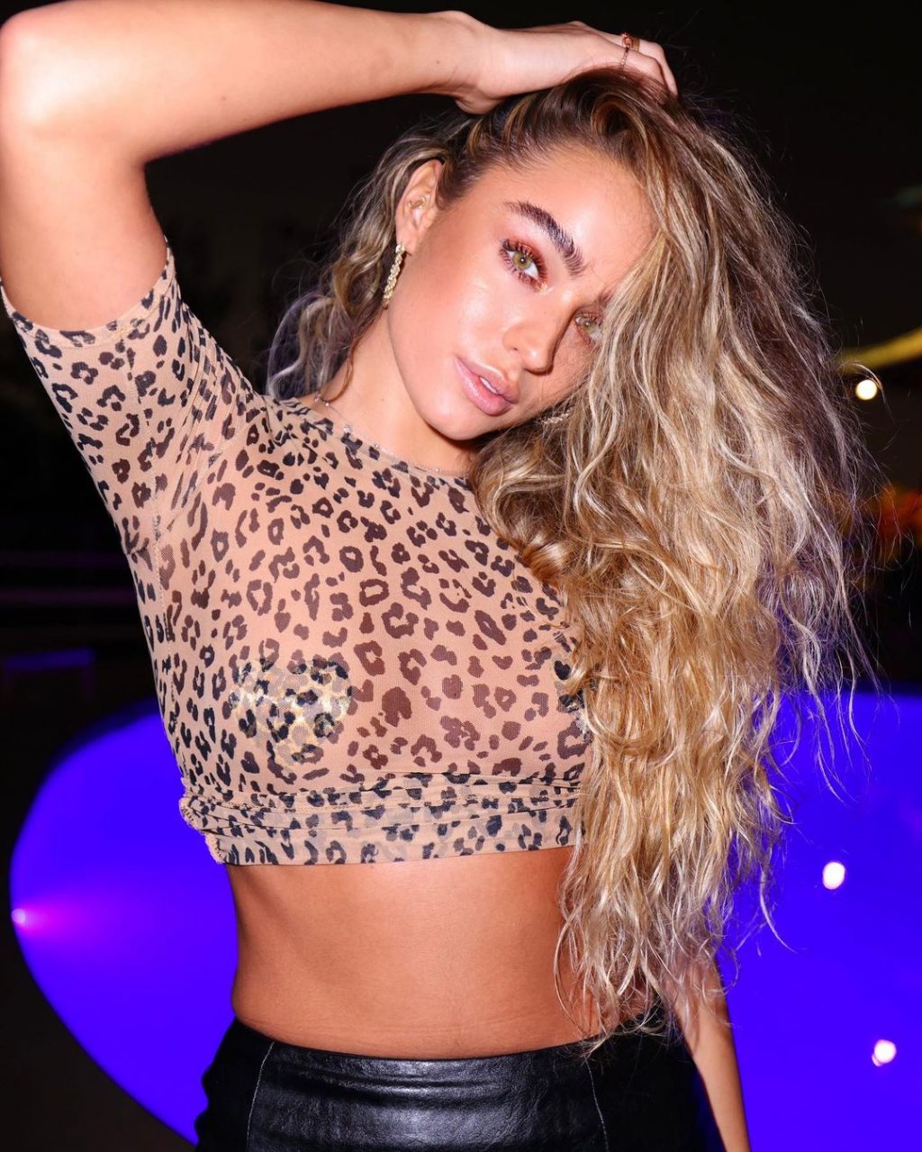 Sommer Ray Wows at the HollyGold USA Event (12 Photos)