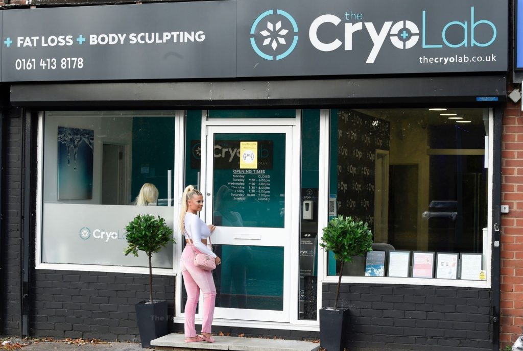 Busty Apollonia Llewellyn is Pictured at The Cryo Lab (38 Photos)