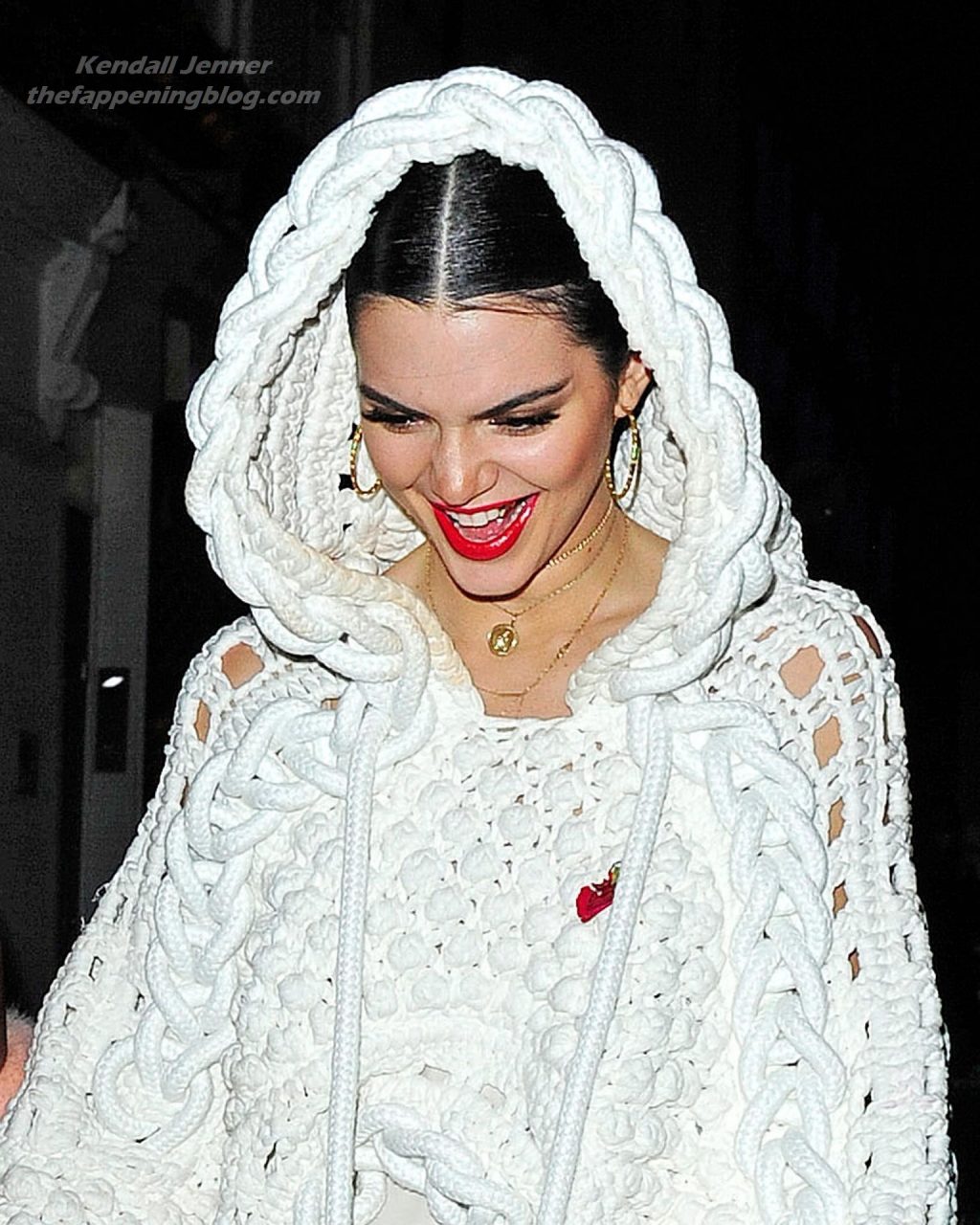 Vogue Staffers Complained of The Title’s Treatment of the Photos of Kendall Jenner’s Gold Tooth (43 Pics)