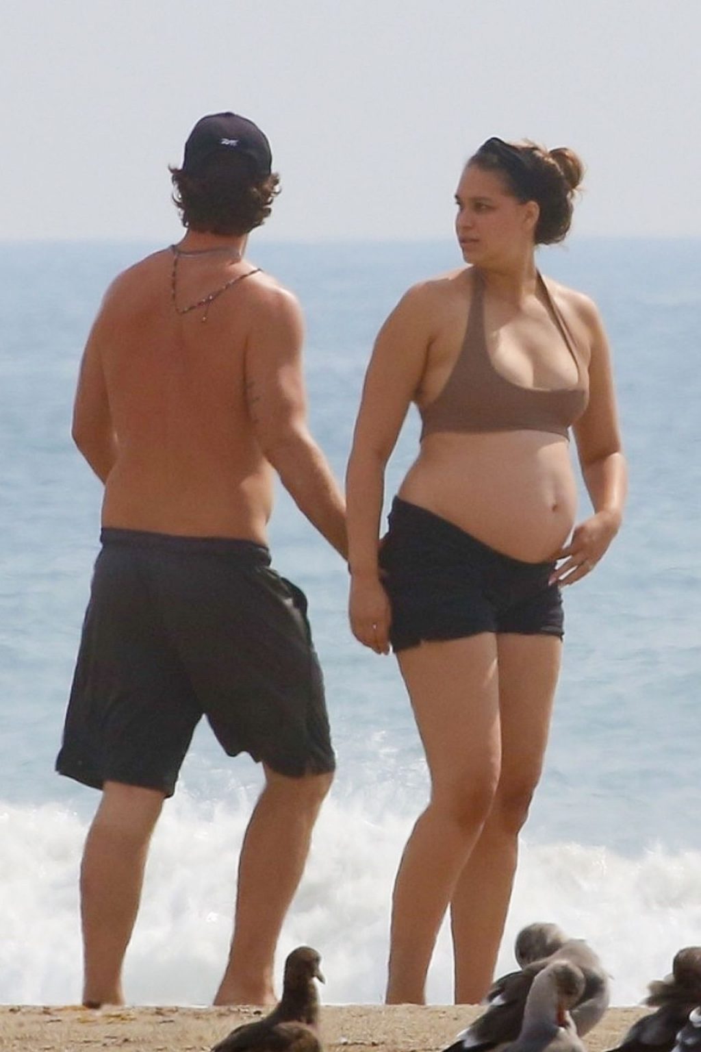 April Love Geary Shows Off Her Growing Baby Bump at the Beach with Robin Thicke (29 Photos)