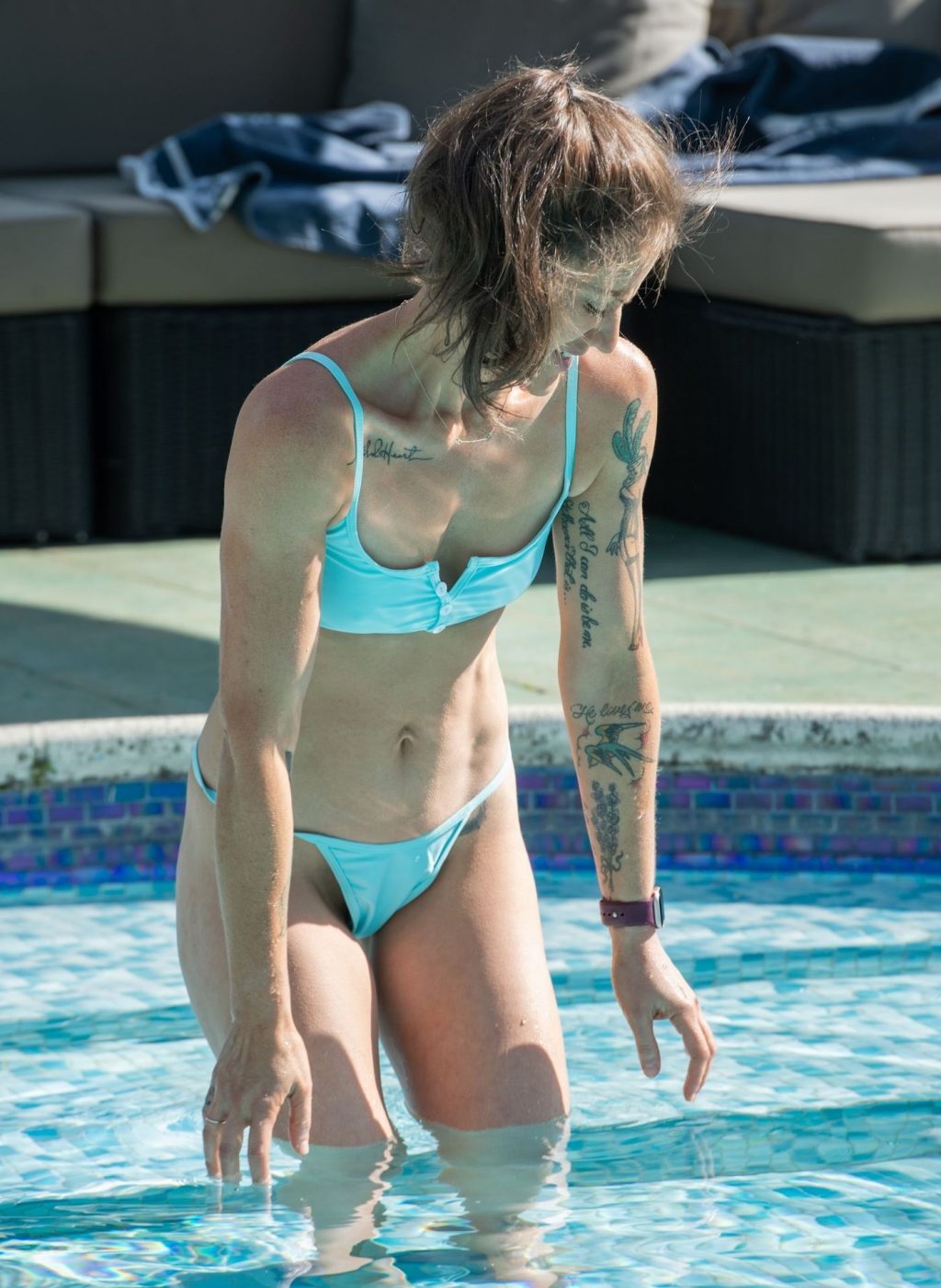 Katie Waissel Shows Off Her Amazingly Toned Body on Her Italian Holiday (14 Photos)