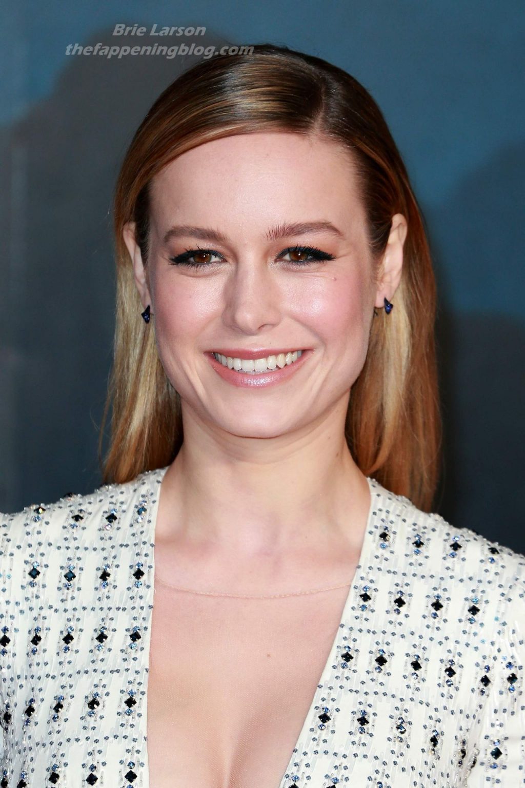 Brie Larson Shows Off Her Cleavage (173 Photos + Video)