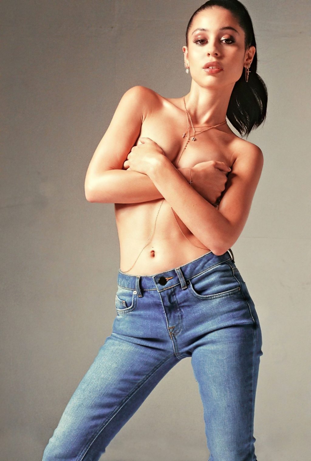 Alexa Demie Nude &amp; Sexy (7 Photos)