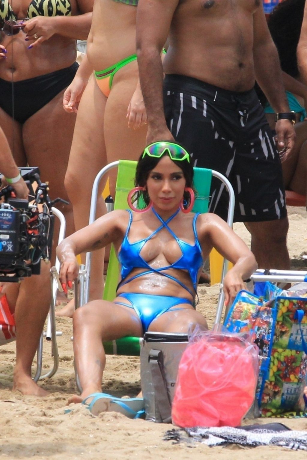 Anitta Films a Music Video on the Beach in Rio (135 Photos)