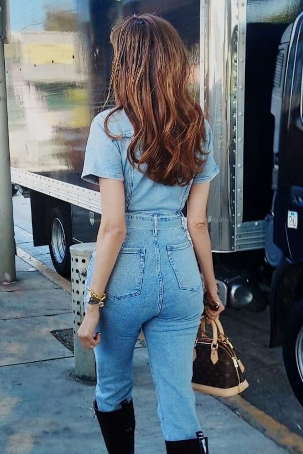 Blanca Blanco Shows Off Her Nice Butt in LA (15 Photos)