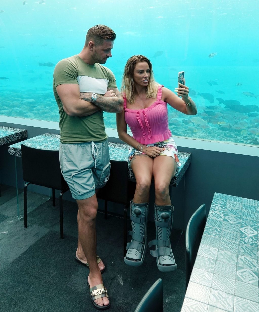 Katie Price &amp; Carl Woods are Packing on the PDA While Visiting an Underwater Restaurant (42 Photos)