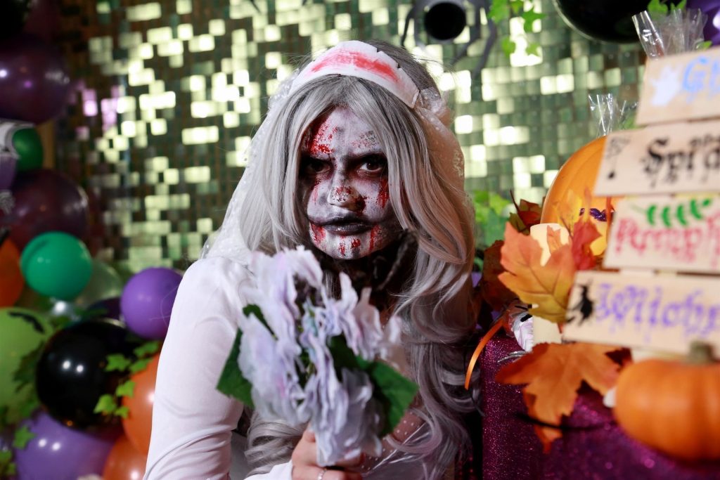 Kerry Katona Celebrates Halloween (62 Photos)