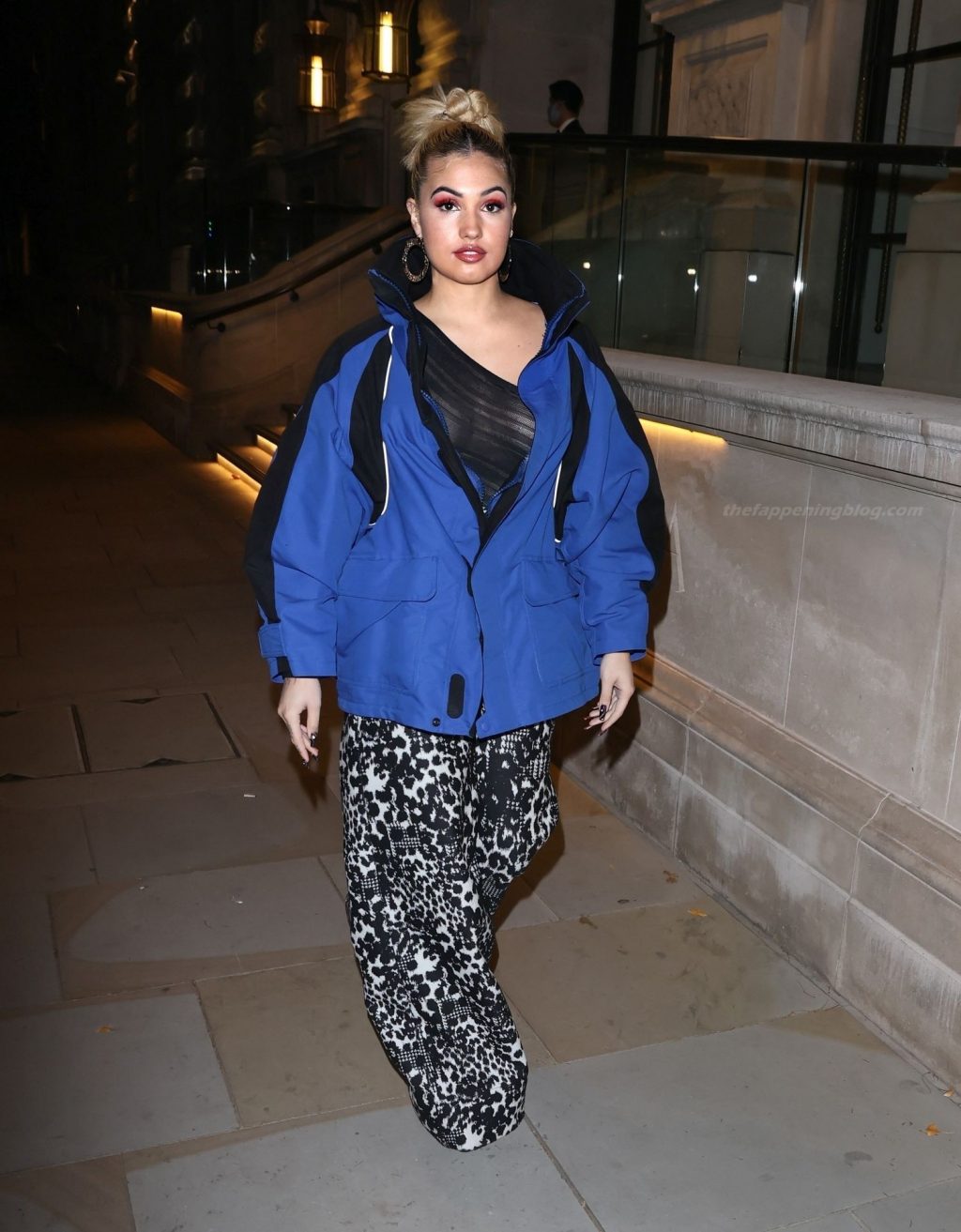 Mabel Looks sensational in a Mesh Top in London (10 Photos)