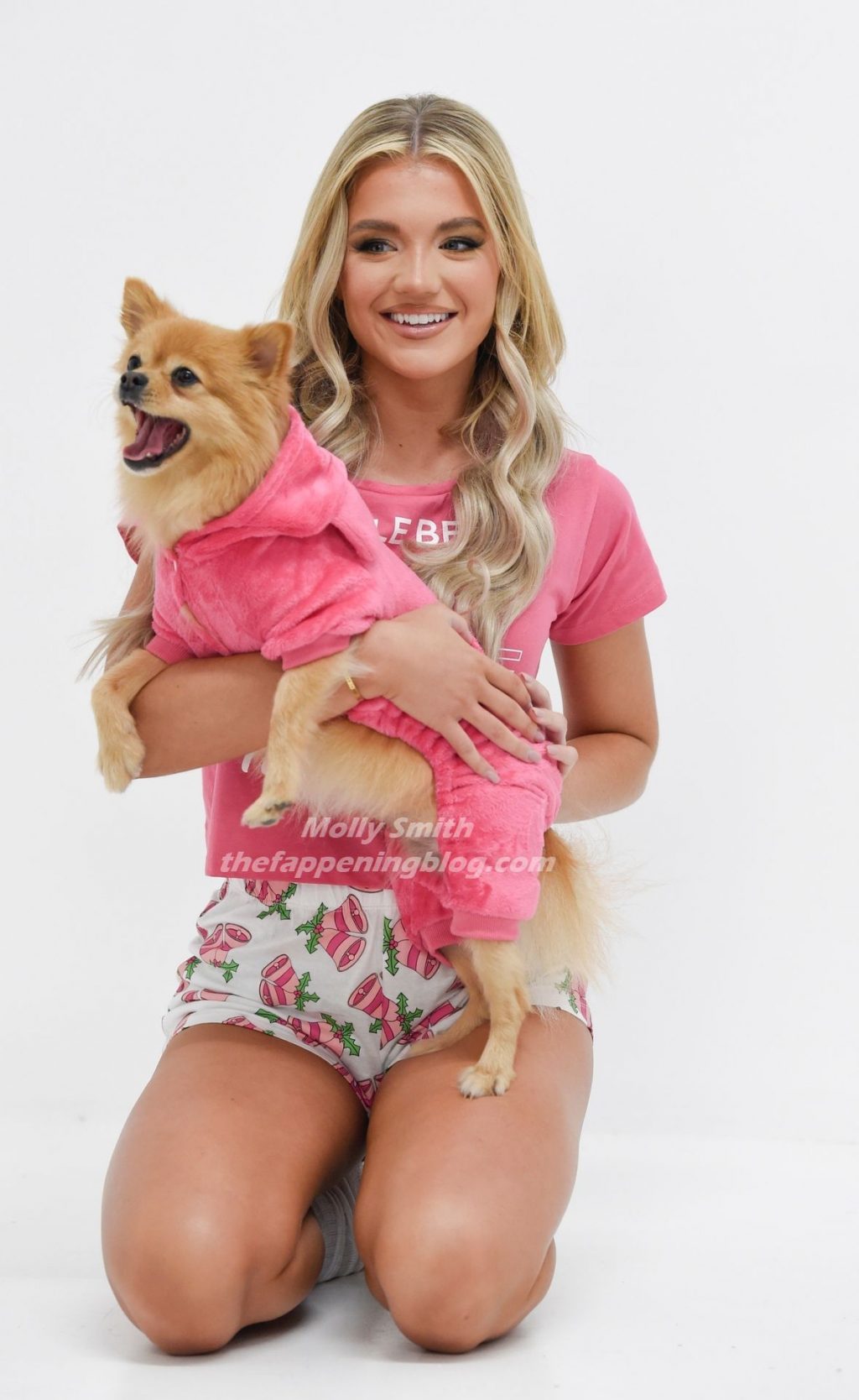 Molly Smith Poses with Her Dog for I Saw It First (48 Photos)