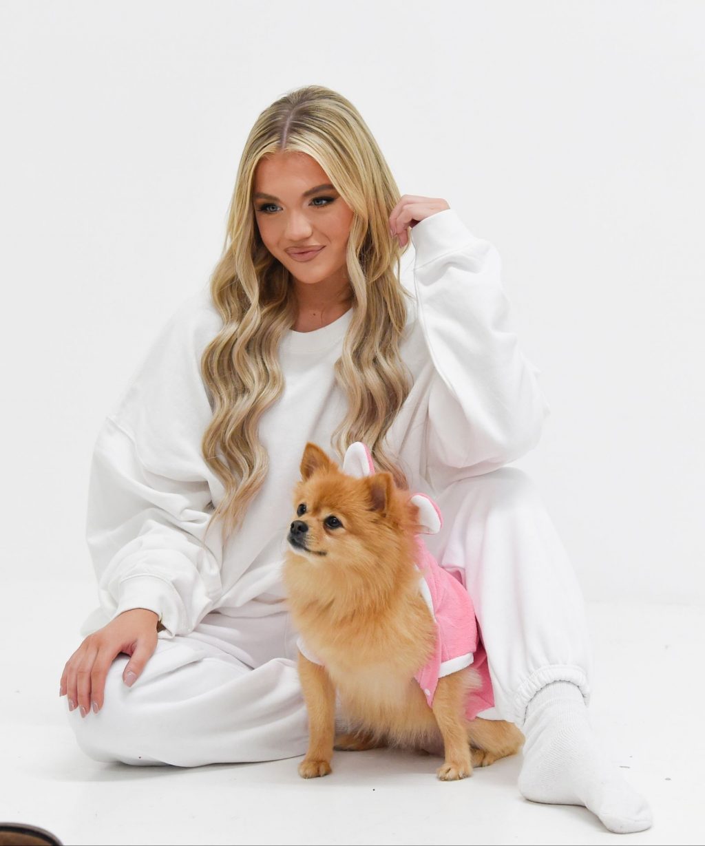 Molly Smith Poses with Her Dog for I Saw It First (48 Photos)