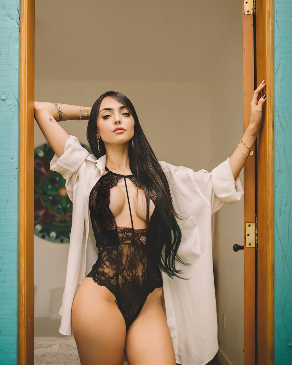 Nyvi Estephan Nude &amp; Sexy (61 Photos)