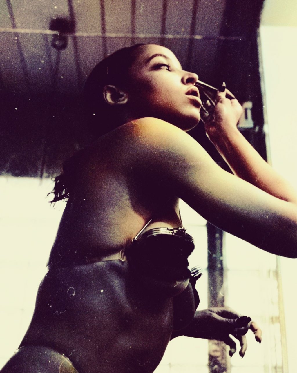 Tinashe Nude &amp; Sexy (28 Colorized Photos)