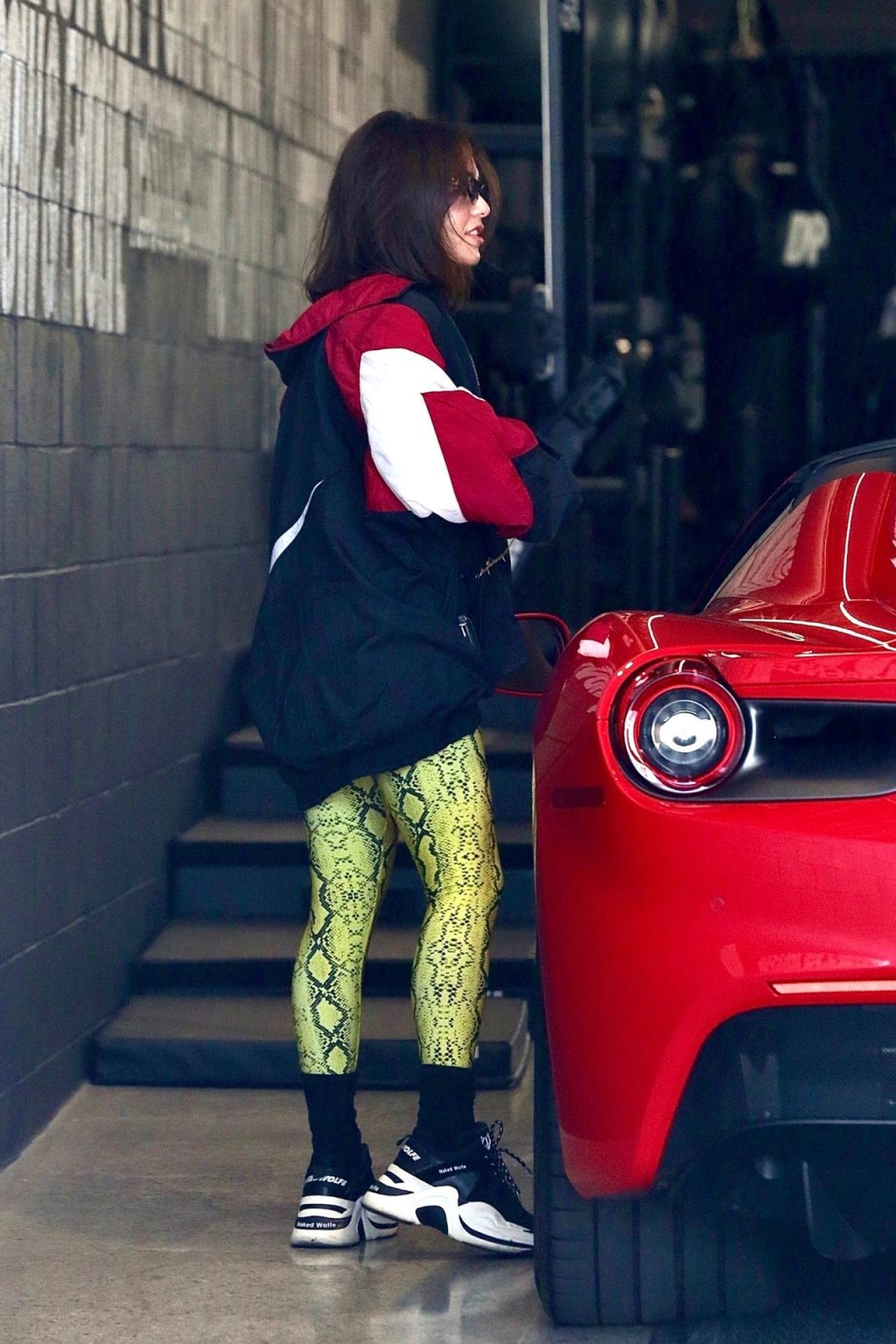 Vanessa Hudgens Gets Fit in Exotic Tights (31 Photos)