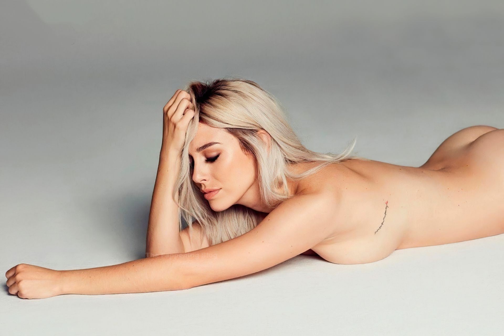 Blanca Suarez Nude & Sexy (18 Photos) .