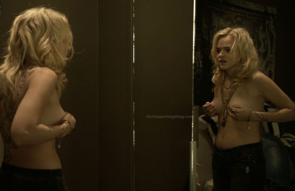 Madeline Brewer Nude &amp; Sexy (12 Photos)